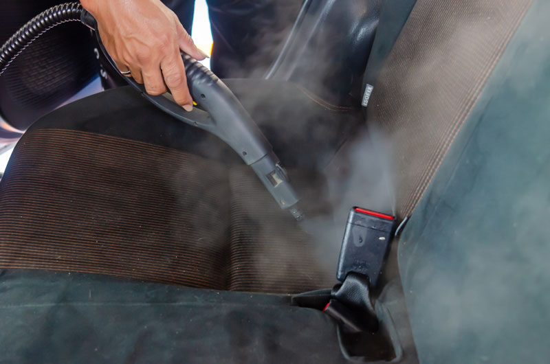 Autositze reinigen  Flecken ohne Rückstände entfernen – WunderRein